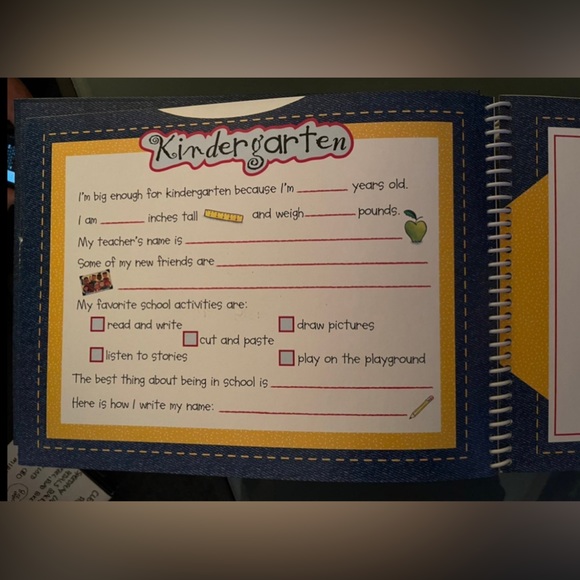 School Memories Kindergarsen Thru High School Memories Vintage Pocket Binder - Picture 4 of 6